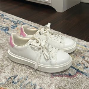 Steve Madden Charlie sneakers size 7.5